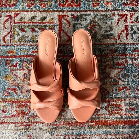 NWOB Samantha Pleet Tabernacle Sandal in Peach - Picture 4 of 16